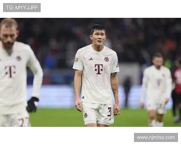 金玟哉：职业生涯成就回顾，展现足坛新星的持续提升与未来潜力