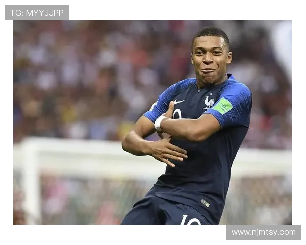 姆巴佩国家队首秀表现稳健,开启法国队新篇章 姆巴佩国家队首秀表现稳健,开启法国队新篇章