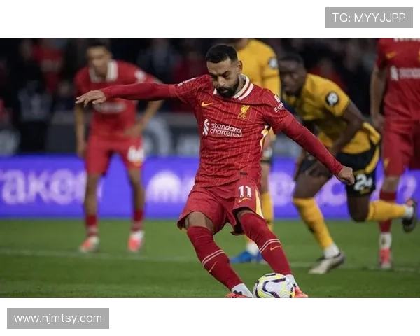 利物浦压迫体系防守漏洞问题凸显，球队近期防线表现承压，竞争稳定性面临考验