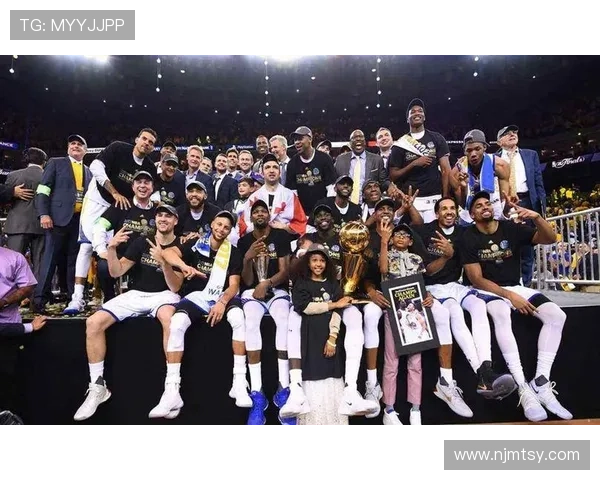 莱比锡球迷文化争议持续发酵,对球队品牌形象与商业发展形成现实影响 莱比锡球迷文化争议持续发酵,对球队品牌形象与商业发展形成现实影响